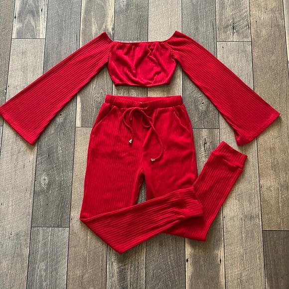 Sabo Skirt Scarlet Ribbed Lounge Set - Picture 6 of 16